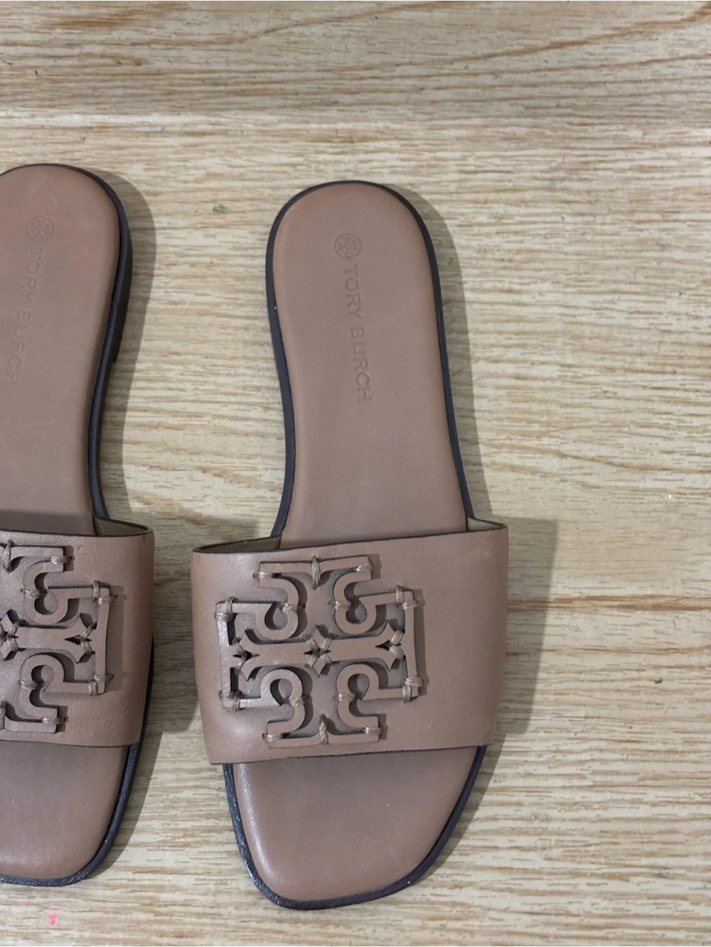 TORY BURCH Womens Ines Logo Leather Slide Flat Sandal